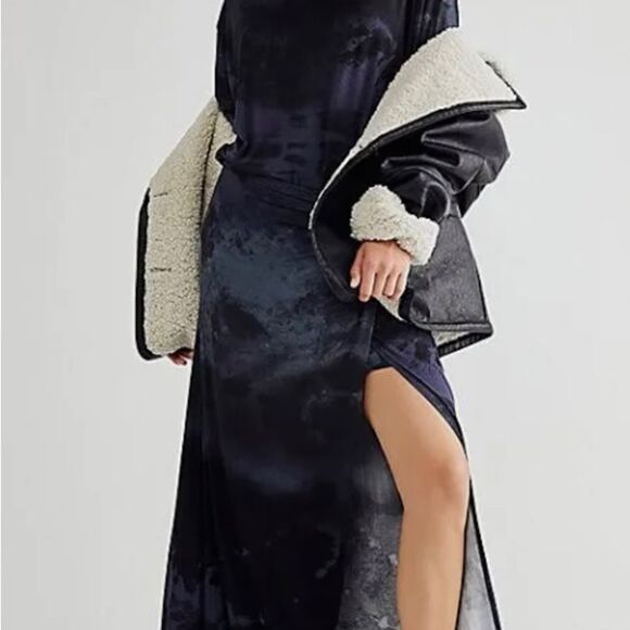 NEW Free People Alyssa Wrap Maxi Dress blue night sky Combo size M - Picture 6 of 12